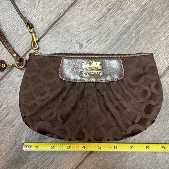 Coach wristlet - Picture 2 of 6